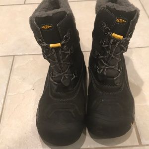 Keen waterproof snow boots